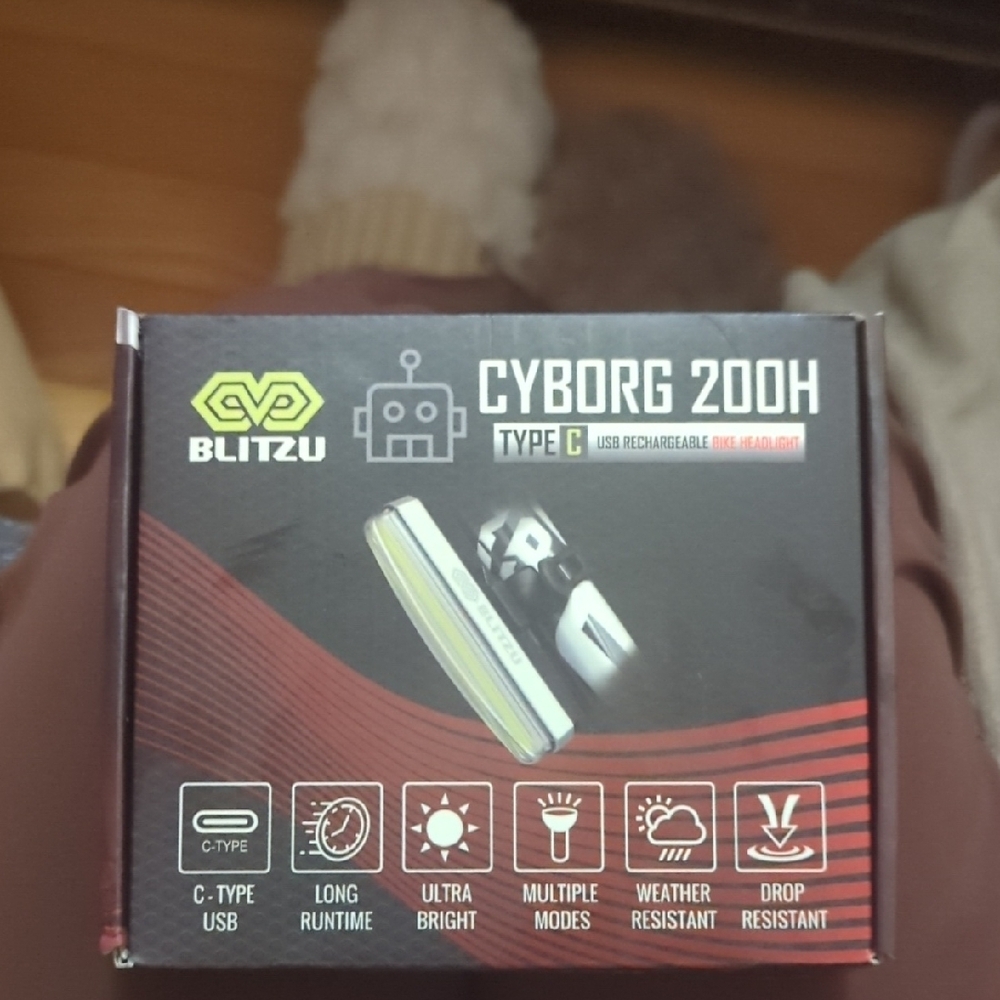 Blitzu Cyborg 200H USB Rechargeable Light